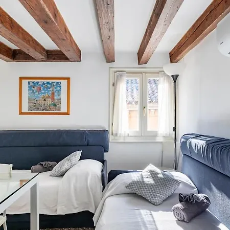 Ihomes Rialto-Corte Del Calice 2 Venice Exterior photo